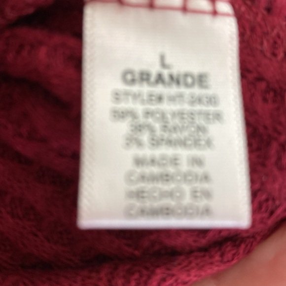 Large size ladies maroon long sweater - Picture 3 of 6